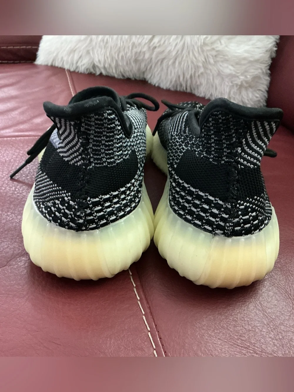 Adidas Yeezy BOOST 350 V2 SIZE 7.5